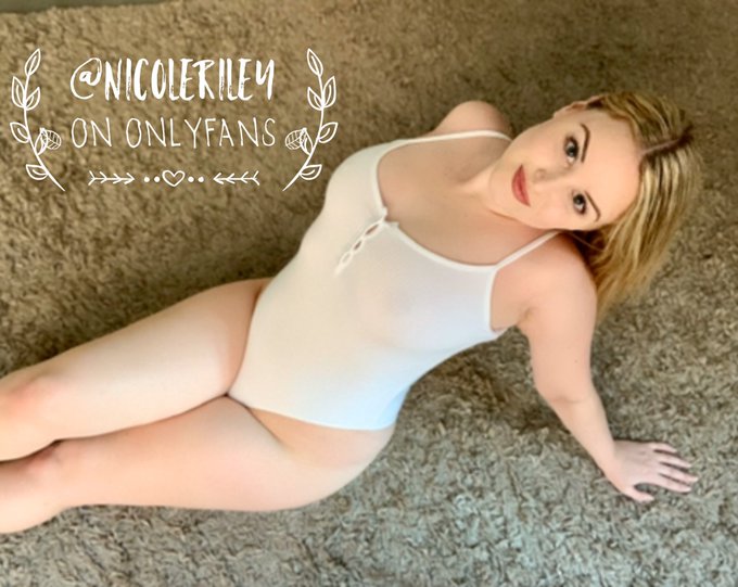Did you know I have a free OnlyFans teaser page?!  If you want to join my NSFW page it&rsquo;s only $4.19 for
