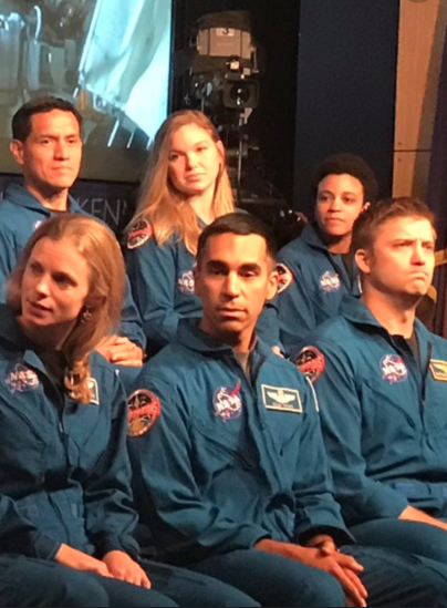 raymurison's tweet photo. @TheFlatEartherr #DisneySpaceClub #SpaceActors #SpaceFarce https://t.co/b2r3mwDOZo