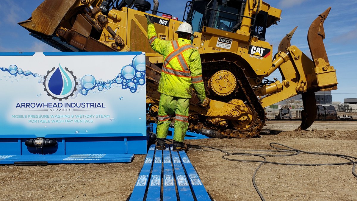 SmartpathSystem's tweet image. Check out this install with Arrowhead Industrial!  They are an industrial services company with heavy-duty washbays for big equipment.  #SmartPath instant-path solution's a great fit, so that workers in this wet environment can walk on a floating path, out of dirt and mud.