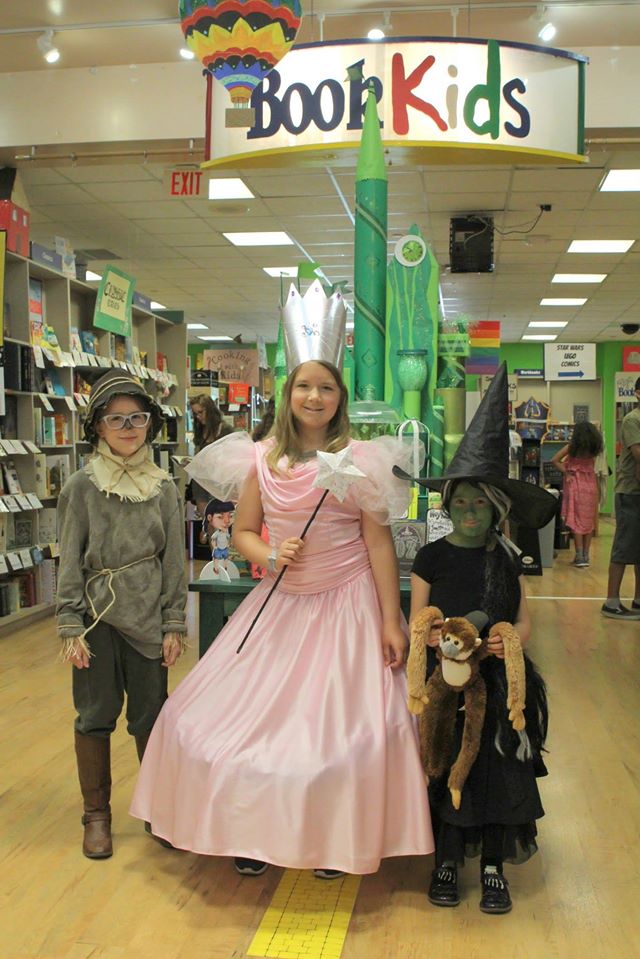 Need some new books to read while #socialdistancing? Support your local bookstore and ZTP supporter @BookPeople ! Place your order on bookpeople.com today, and #keepaustinreading! #atx #read #newbooks #quarantinelife #bookpeople