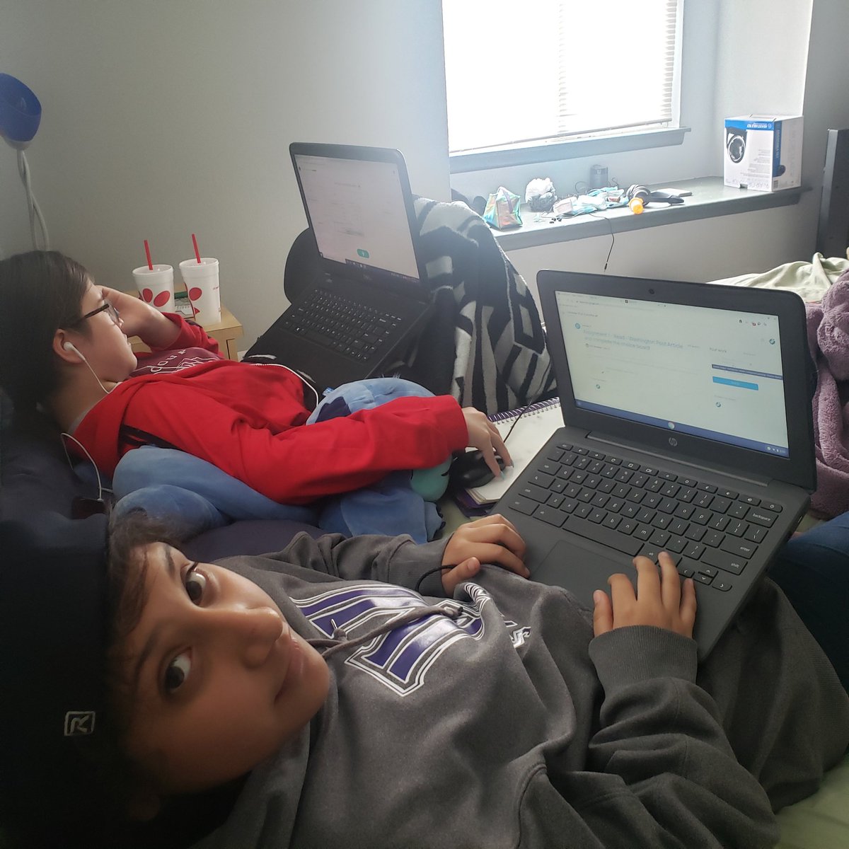 hey_Miss_SA's tweet photo. @NISDVale thank you for the chromebook so we can keep up with #distancelearning 
#6thgrade #8thgrade https://t.co/POZFLineYZ