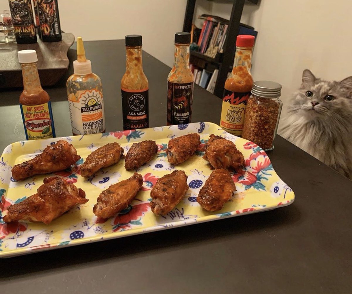 firstwefeast's tweet image. Calling all #SpiceLords! We want you to join us in the #HotOnesChallenge 🔥 Head over to our IG highlights &amp;amp; hit Hot Ones @ Home to see how you could participate! Don&apos;t forget to tag us for a chance to be featured! #HotOnesChallenge #Heatonist