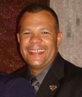 liberenaotoniel's tweet photo. Un día como hoy hace un año Otoniel Ramos fue trasladado desde Puerto Ordaz hasta Caracas y continua recluido INJUSTAMENTE en la sede del DGCIM.. #liberenaotonielramos Hoy su hija cumpleaños y pasa un año más sin la presencia de su papá. @ForoPenal @CIDH @mbachelet @stefmiglio https://t.co/qVNayFxDJW