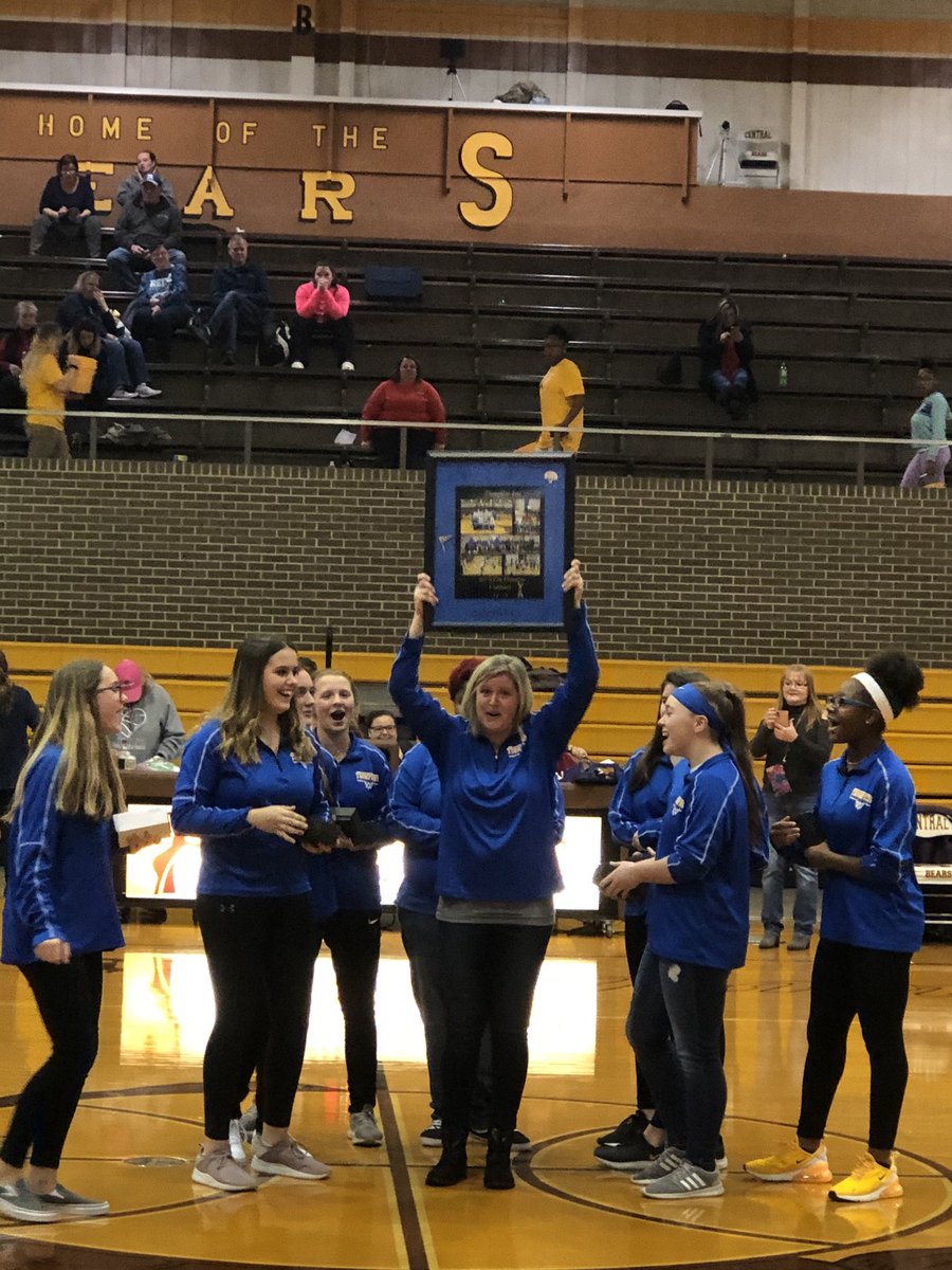 CHSLadyBearsBB's tweet photo. Jahzara’s favorite moment of the season was going undefeated and winning the city championship! #BTFChallenge #frame6 https://t.co/z273b6SYnu