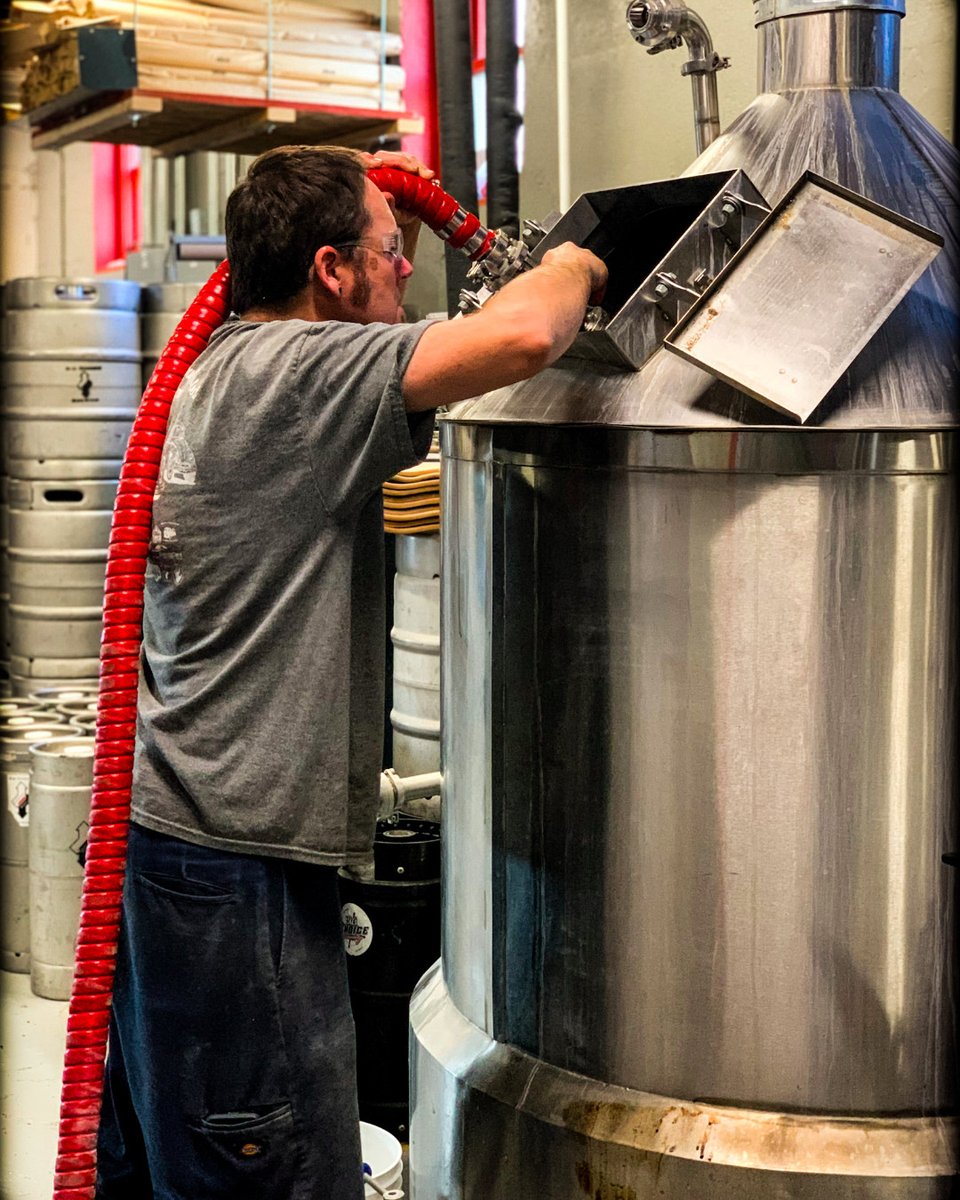Nathaniel is just wrapping up brewing a new beer for you all!  A Blueberry Wheat w/ bitter orange peel.  We hope to tap this bad boy first week in May - stay tuned.

#choosewisely #newbeer #togo #supportlocal #brightoniscoolerthanyouthinkitis