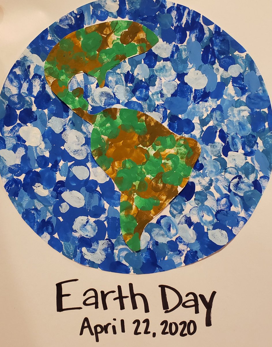 Aly618's tweet photo. We made fingerprint art today! #earthday #maybesomethingbeautiful
#Westchester
#westchesterchallenge
@newschester https://t.co/L1ZpGpTUDS