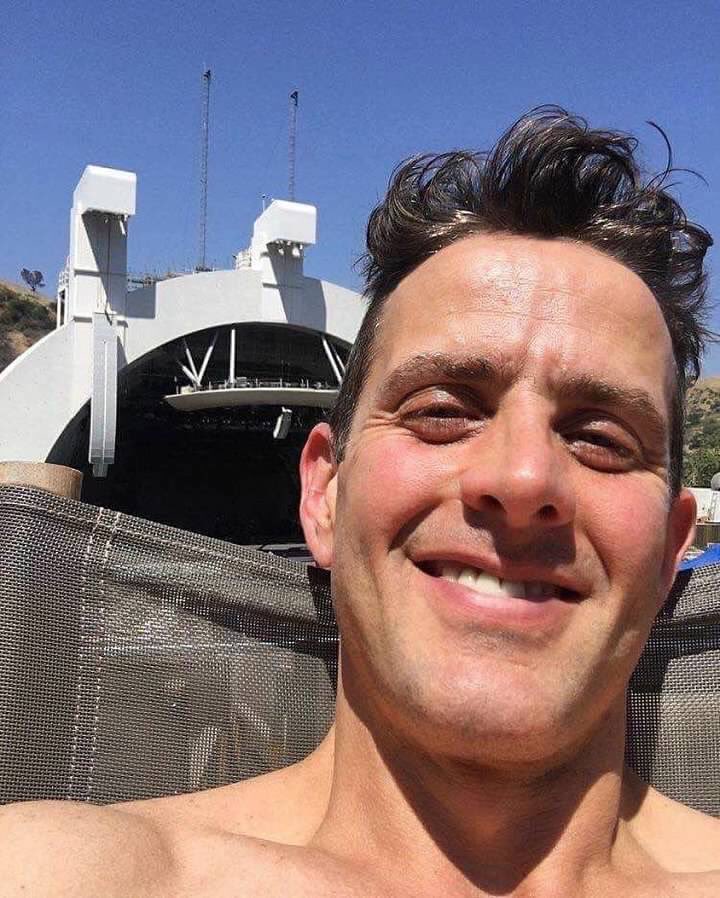 JoeysPackage's tweet photo. #MACATTACK So ready for some time in the sun! ☀️ #CatchSomeRays - T https://t.co/fD9k4giEuZ
