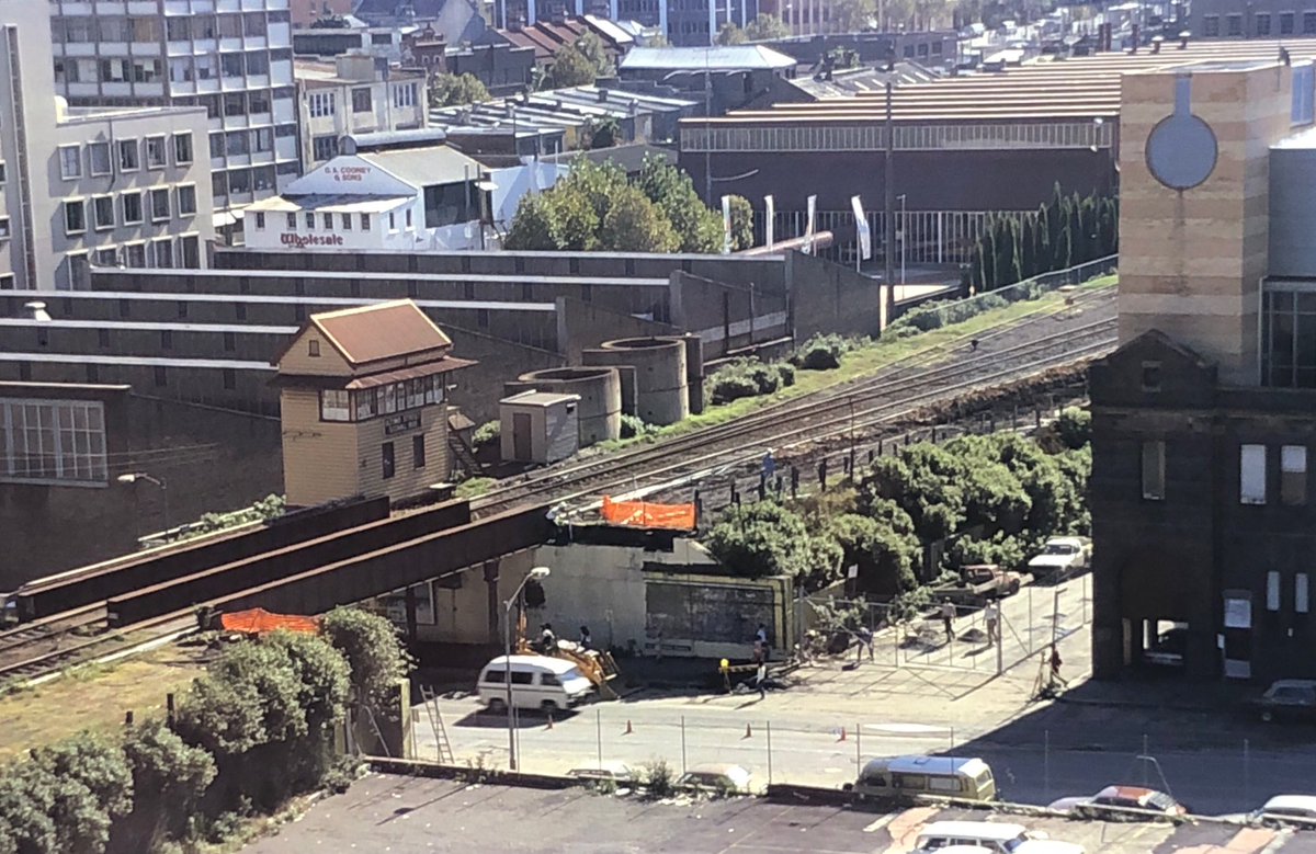 PhilipThalis's tweet photo. #lostsydney
Before it was dubbed The Goods Line & made walkable, this was actually a goods line & the 2nd oldest railway line in Aust, built to serve the burgeoning port @ Darling Harbour.
My Photos c1985 -1995
#publicsydney
@cityofsydney https://t.co/UYkcShLsbS