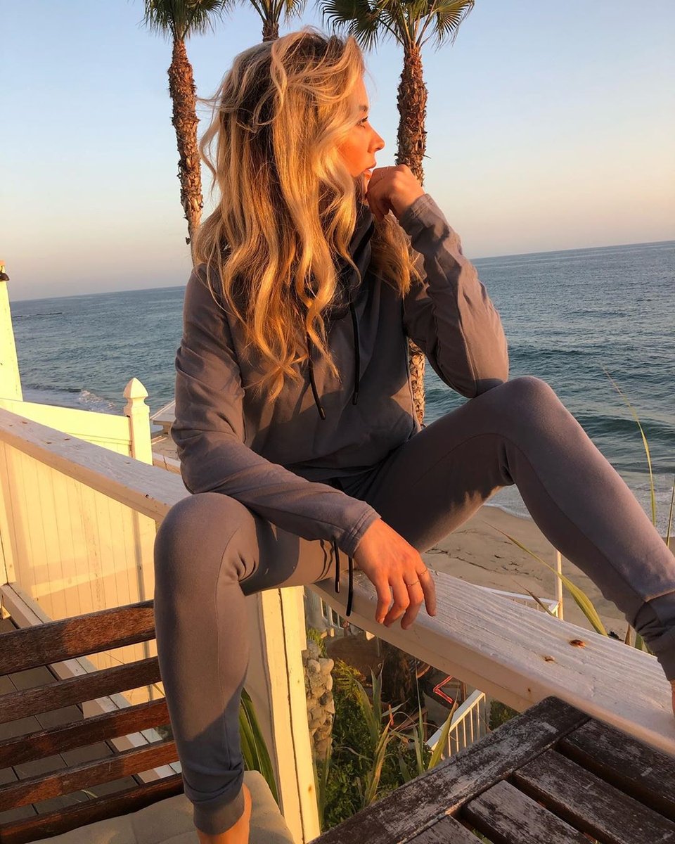 TLFApparel's tweet photo. Appreciating the views in our new collection coming out TOMORROW 🌎

#TLF #TakeLifeFurther #EaseCollection #EarthDay https://t.co/Vlx46kKUWZ