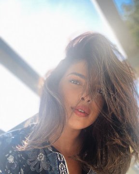 Priyanka Chopra IMAGES, GIF, ANIMATED GIF, WALLPAPER, STICKER FOR WHATSAPP & FACEBOOK