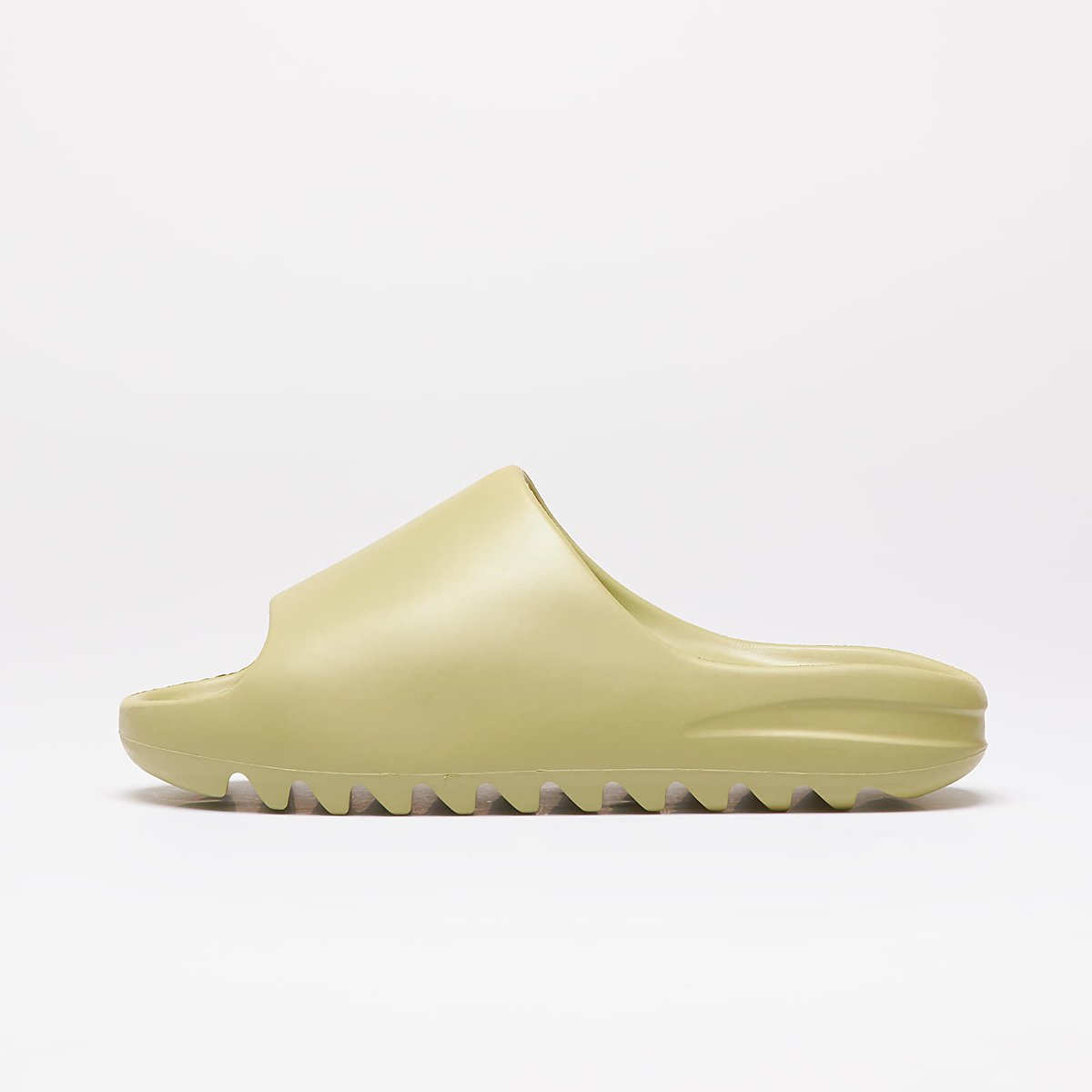 Yeezy Slide Desert Sand FW6346 Sz kids 8k 9k 1Y.