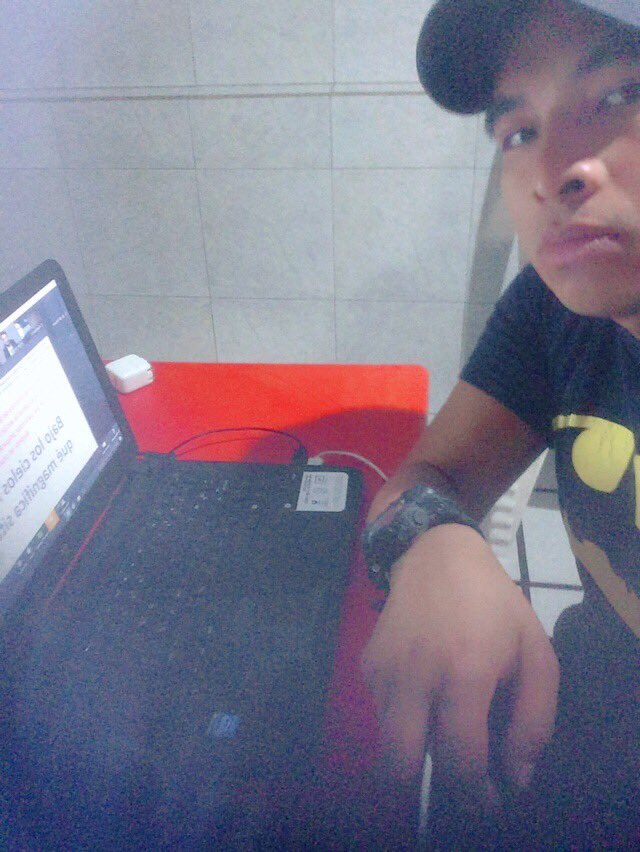 FranciscoCruzMx's tweet photo. Escuchamos esta ocasión a un colega (Economista) y paisano (Michoacano) @JorgeMGalvan hoy nos comparte analisis sobre COVID-19 y economía mexicana. #Redx #HagamosRED #RevolucionandoLaRED #RedMorelia #SomosRED https://t.co/x021SEu7hr