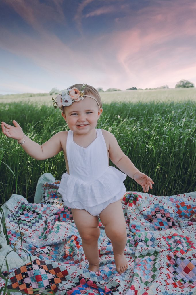 SamWatsonPhoto's tweet photo. I can’t choose 🥰 which one is your fave ??

Ps... this is my mini me Moxie Jo 💕

(I say mini me, she acts like me but looks like her daddy) https://t.co/Ud2ljs02eS