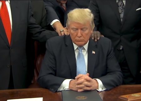 MAGAawe's tweet photo. This is the reaSON that @realDonaldTrump can hang in there; keeping his sanity, dignity, strength, composure, health, dodging the enemies’ arrows, #Hatred, etc. #PrayerInJesusName #TheSONsetsUsFree @JaySekulow @w_terrence #MAGA #KAG #CoronaWillEndSoon #JesusSaves #ProLife #USA https://t.co/SJu6oNyd1R