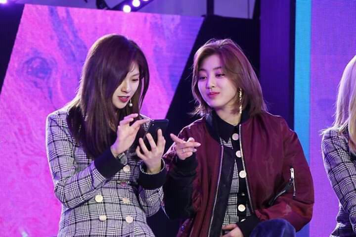 YesNoYes111's tweet photo. Chapter 90 of "The Moments In-Between - A JeongHyo fanfic" is out as Jeongyeon and Jihyo have to get creative on their date ^^

https://t.co/HdnLpoKe7n

#Jeongyeon #Jihyo #JeongHyo #Twice #fanfic https://t.co/R80oKJVZt5