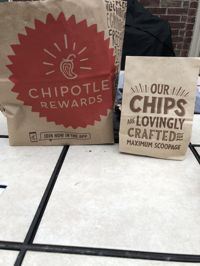 chbellomy's tweet photo. #CFISDineOutDay @SuptMarkHenry Nice evening to eat outdoors and support a restaurant! https://t.co/8wVOiqmhXD