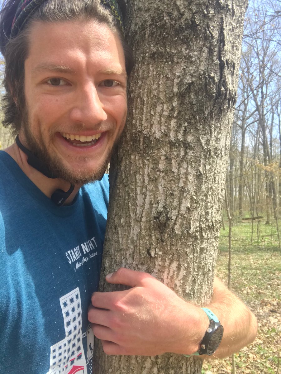 EvanReister's tweet photo. Even when we can't hug each other, we can always hug a tree 🌳🍃 Happy Earth Day! 🌎Thankful that nature and trails are always open!
@fitness_bank #FitnessBankBR #StepWithDes https://t.co/N8IeSbHkSP