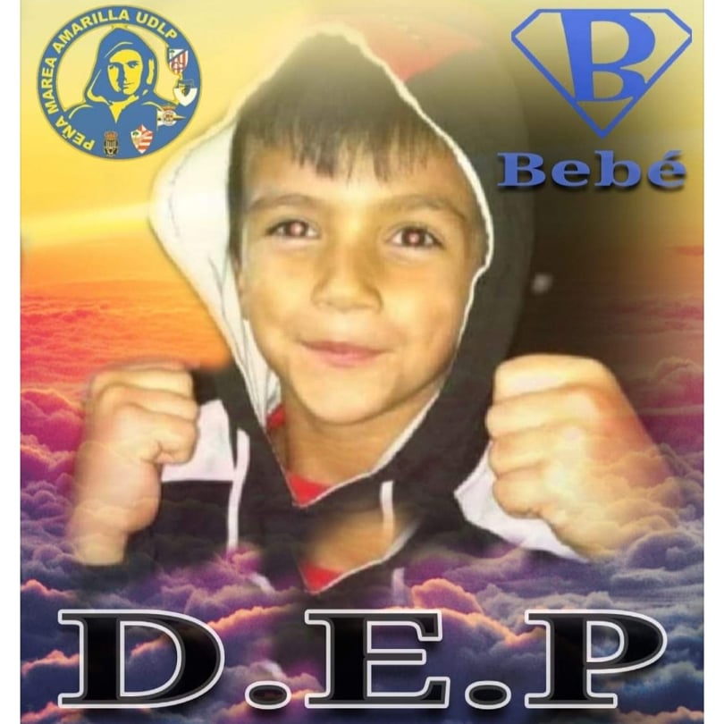 VitoloUDLP's tweet photo. Desde la @AmarillaMarea nuestro más sentido pésame a la familia, por el fallecimiento de Yeray García Soto "Bebé" hijo del boxeador Yeray El Pera
Tras luchar como un guerrero hasta el final.
D.E.P https://t.co/rgOQAAMjmK