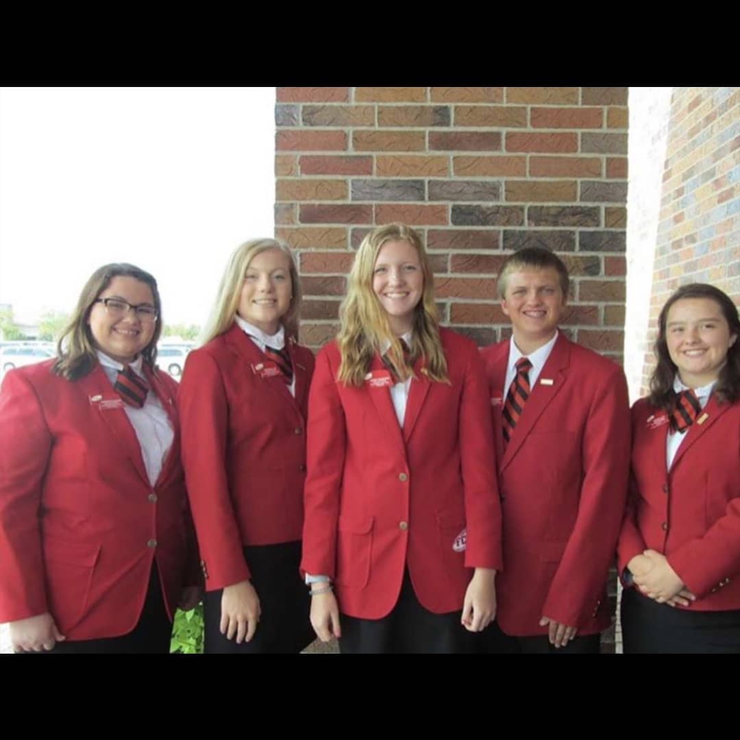 NebraskaFCCLA's tweet photo. A huge thank you to this year's State Peer Officer Team! Nebraksa FCCLA is beyond grateful for these outstanding leaders. With the leadership of the 2019-2020 SPOT, it was very clear to "SPOT the Difference Peer Education was Making🔎!" Thank you for your leadership and service! https://t.co/dXBDUFwtZG