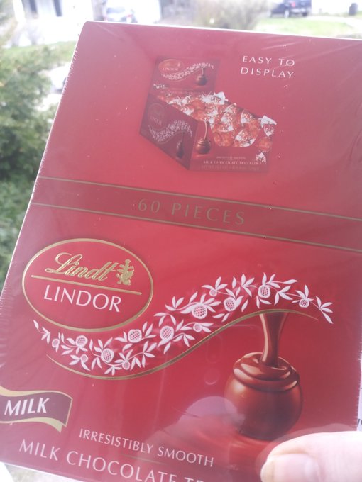 Thank you to whichever Michael sent me chocolate off of my wishlist. LOL next time please give me a better<a href="/tag/mytwitteranniversary"class="tags"><span>#mytwitteranniversary</span></a>