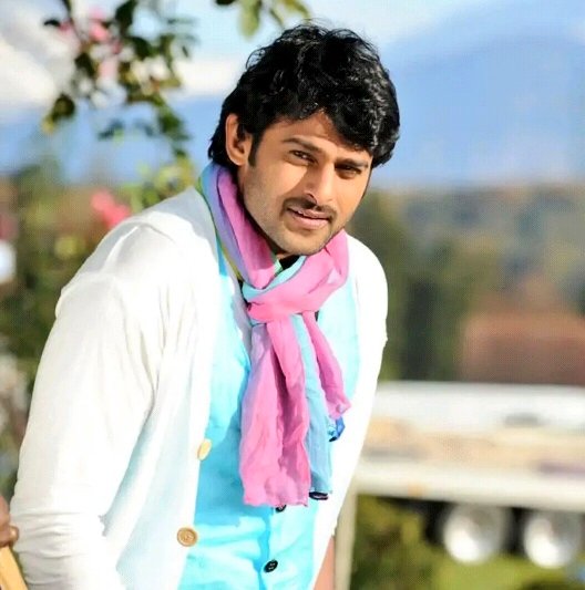 BaludarlingHere's tweet photo. Every scene &amp; look of darling Anna &amp; kaju darling of movie darling so celebrate one decade classic darling with a Lovely💕😍 tweets get trends with RTS... 🥰😍😍
#DecadeForClassicDarling https://t.co/V86SKKqG8T