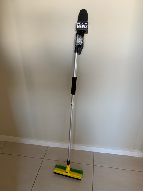 Our SA journos are really taking social distancing to a new level, introducing.......the MOP MIC

<a href="/SpencerGulfNN/">Spencer Gulf Nightly News</a> <a href="/sophia_kontog/">Sophia Kontogonis</a> #Covid_19australia