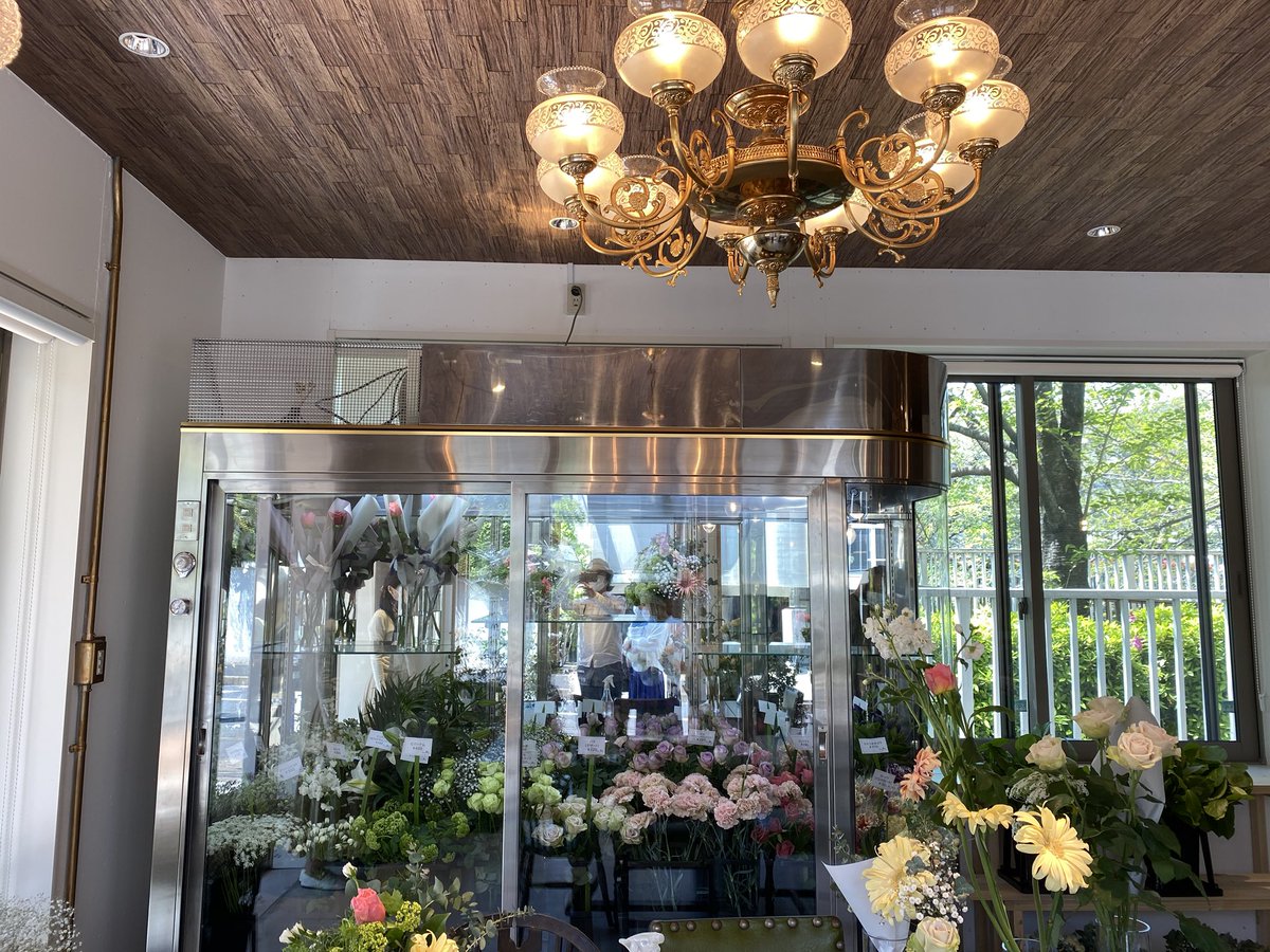 ヤハタソース お花屋さんでしたか 美容院かなぁって思ってました ヤハタソース お花屋さんでしたか 美容院かなぁって思ってました