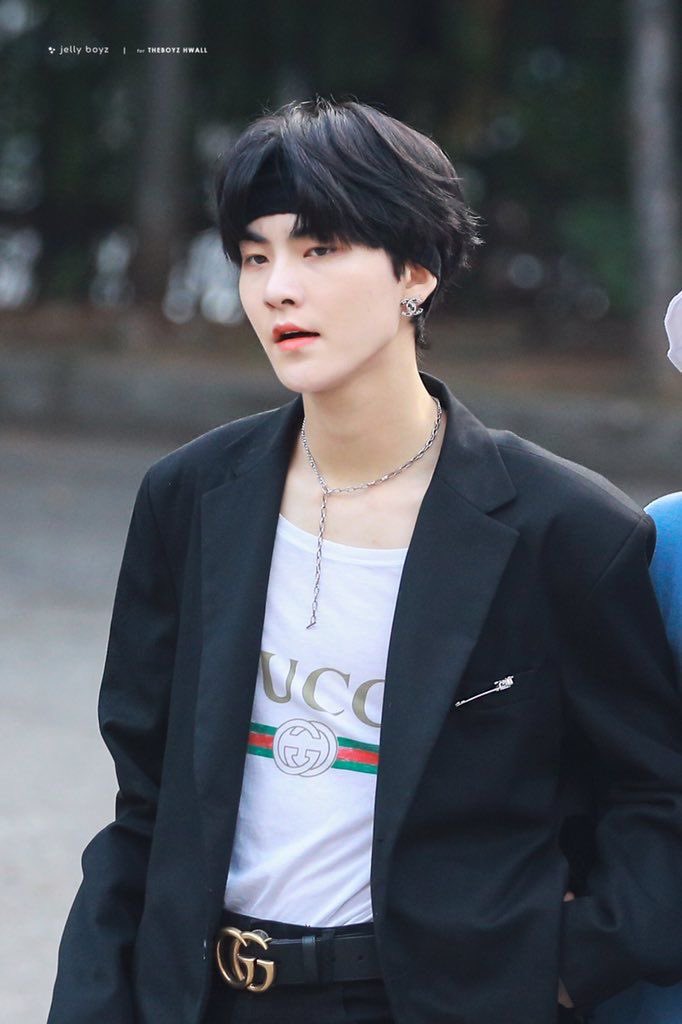 hwall as being into fashion