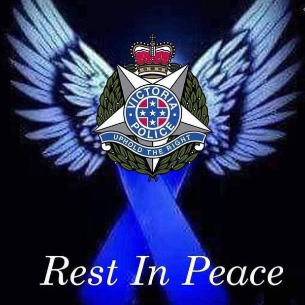 A message from Commissioner Grant Stevens:
At about 5.30 p.m. (EST) yesterday, 4 Victorian Police Officers tragically lost their lives. On behalf of the SA Police we offer our sincere condolences to their families and colleagues during this sad time. With Honour They Served.💙