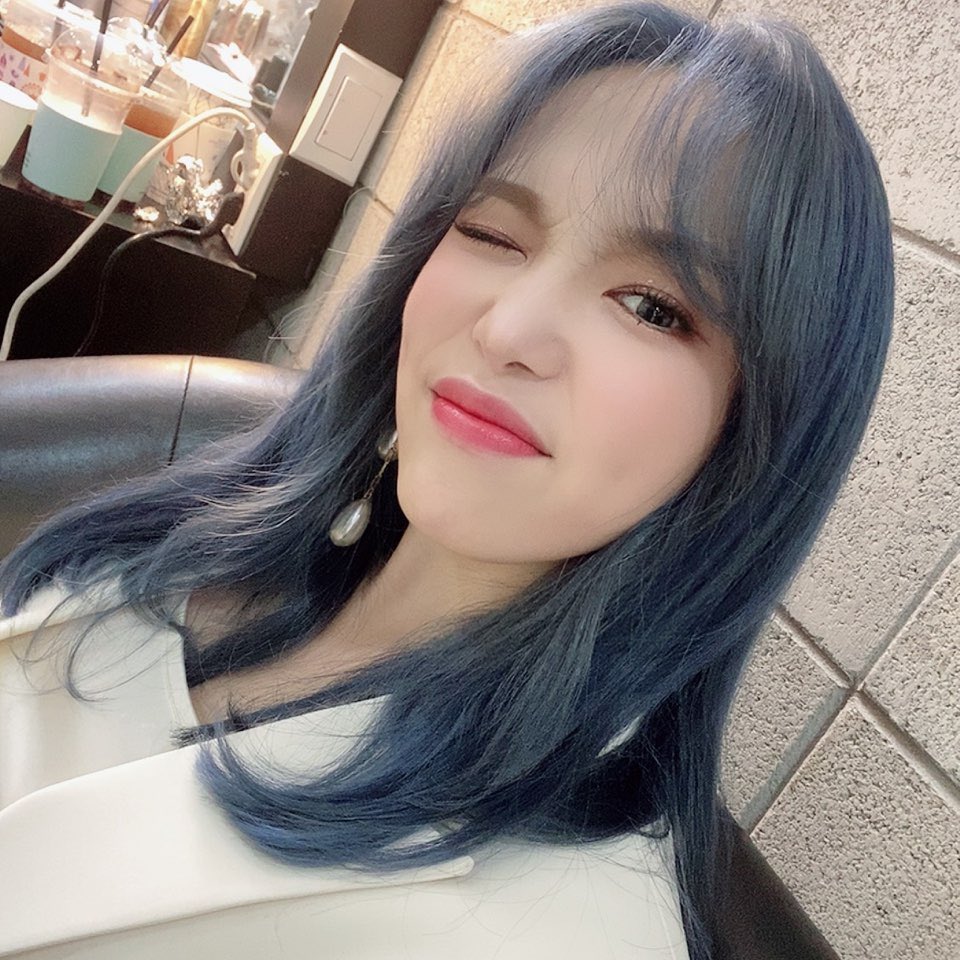 APRIL_DSPmedia's tweet photo. [#레이첼]
레이첼의 Super Radio 마지막 날😢
체리와 함께한 한글 공부 (누군가에겐 영어 공부) 시간 즐거웠나요❔
Super Radio 마지막까지 함께 해주세요💙🤍

#APRIL #에이프릴 #tbseFM #SuperRadio https://t.co/c1YpHgLZFC