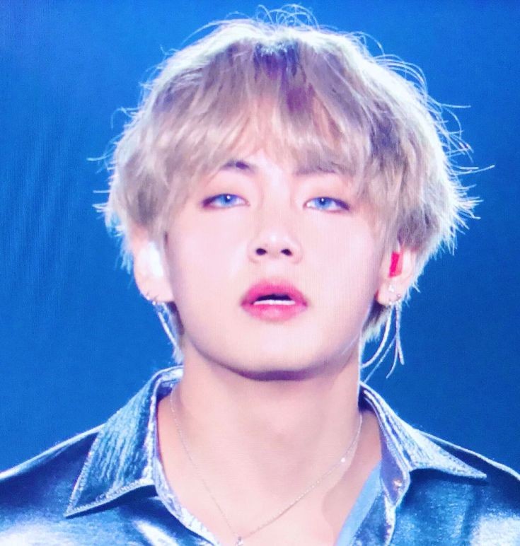 taehyung ME DUELE DARLES ESTOS ICONS SON MUY LINDOS