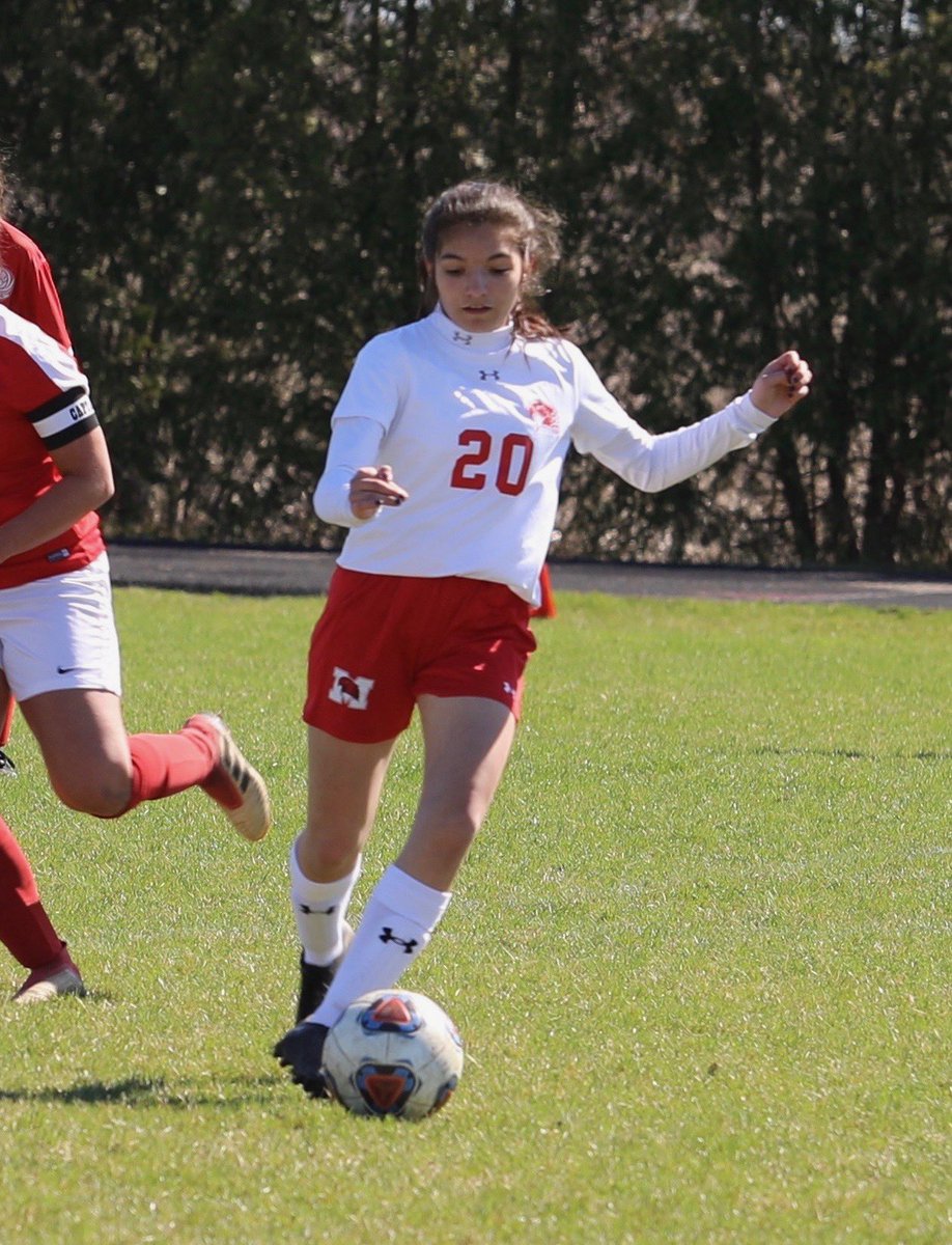 RedHawkWS's tweet image. 21 days, 21 Redhawks! Hi I’m Paulina Gutierrez. I am a sophomore. I play mid or forward. A fun fact about me is that I can solve a Rubik’s cube. #varistyreturner ⚽️