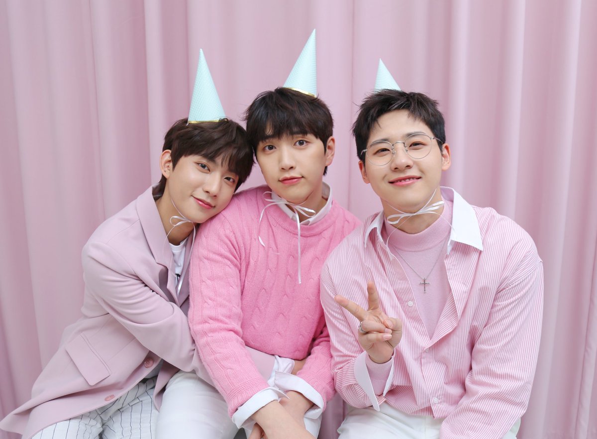 ToMySandeul's tweet photo. #앞으로_함께할_더따뜻한날 
#9년째_B1A4에게_바나는날

고마워..💕 나의별.. 💫

@SANDEUL920320
@B1A4_gongchan 
@B1A4_CNU https://t.co/zx0IHf5Py9