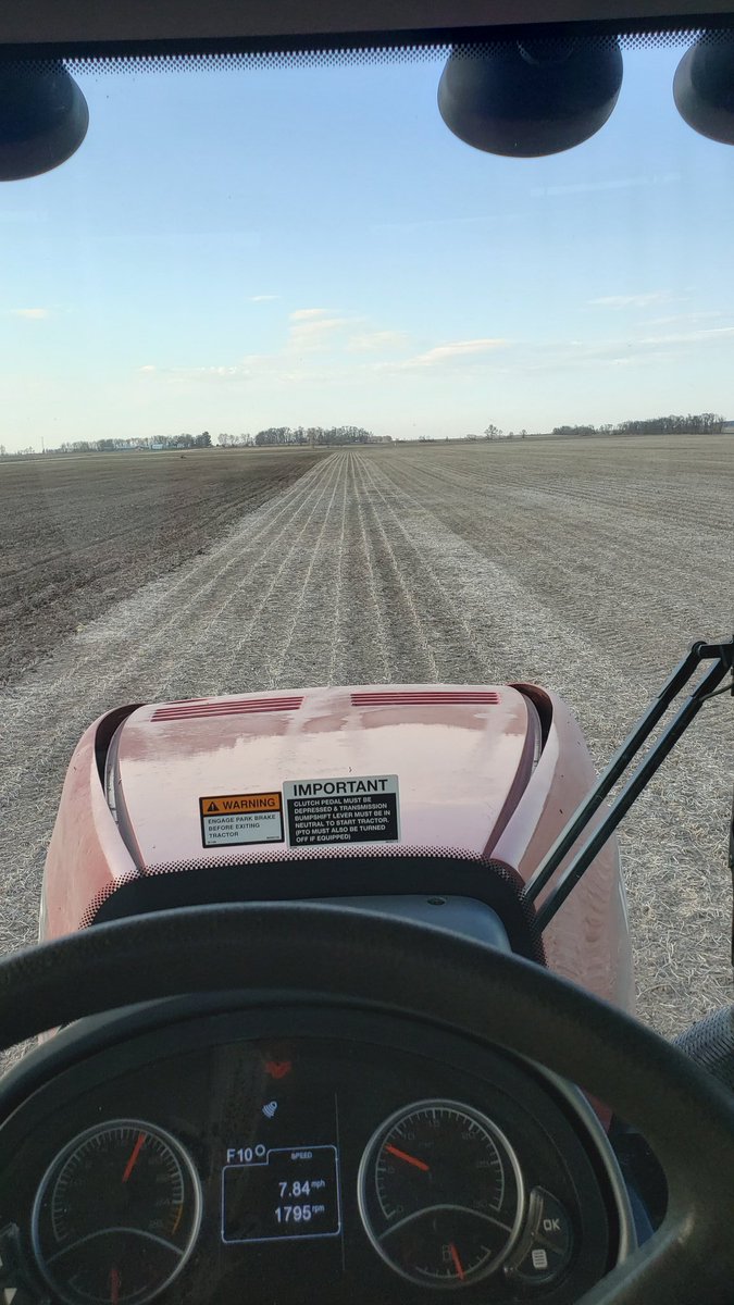 AlexGBlock's tweet photo. Great day in the field today! My 90 yr old grandpa game out to learn how to use auto steer, he just shakes his head. Later tillage gets paused to go to a fire call. Then capped off the day with my daughter and wife came out for a ride! #plant2020 https://t.co/tnxC7yHPfk