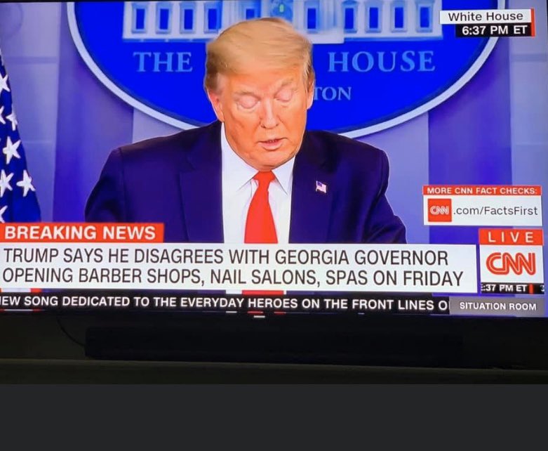 DrPhindile's tweet photo. This should be a lesson to all Trump’s political “friends...” this man ain’t loyal 🤷🏿♀️. So 👏🏿Do 👏🏿the 👏🏿honorable 👏🏿thing! #KempBodyCount #KempCovidiot #kempthrownunderthebus #COVID19 #StayAtHome https://t.co/3m13ybsFpi