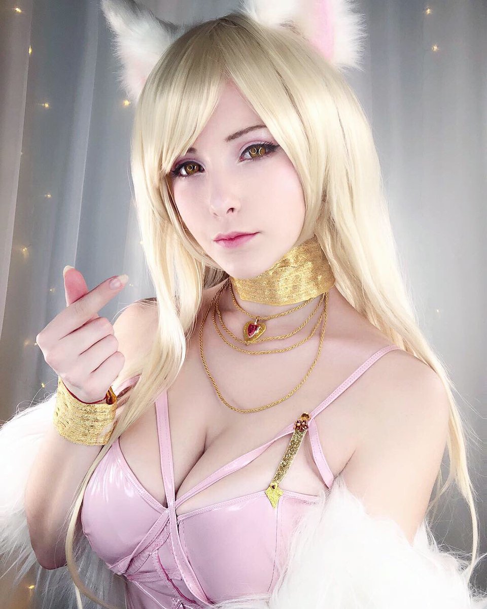 Lets reach 400 RT to unlock Ahri’s pantsu shot 😼🔥
https://t.co/YXfxlb6iXk https://t.co/J0j09S9mZk
