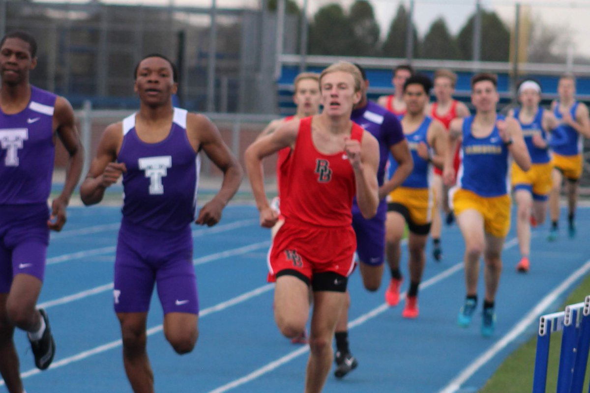 BoilersTrack's tweet photo. Tonight's Senior Night Post goes to Grayson Gonski. Grayson is a 4 year member, team captain and returning SWSC All Conference Performer. Grayson has a great future ahead of him and he has left a positive impact on our program! @GraysonGonski @BBCHSAthletics @BBCHSAPT https://t.co/AuugKsjUXd