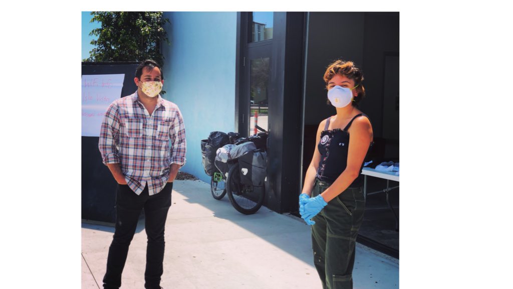 sbcamericorps's tweet photo. The IVCSD is partnering w/ @HomeForGoodSBC @sbcamericorps &amp; @nsbc_unitedway to operate a support center for people experiencing homelessness in IV. Wed &amp; Fri 12:30-2pm @ 976 Embarcadero Del Mar, #IslaVista Community Center. #AmeriCorps #AmeriCorpsServingHere #SantaBarbaraCounty https://t.co/WAE6gzedzi