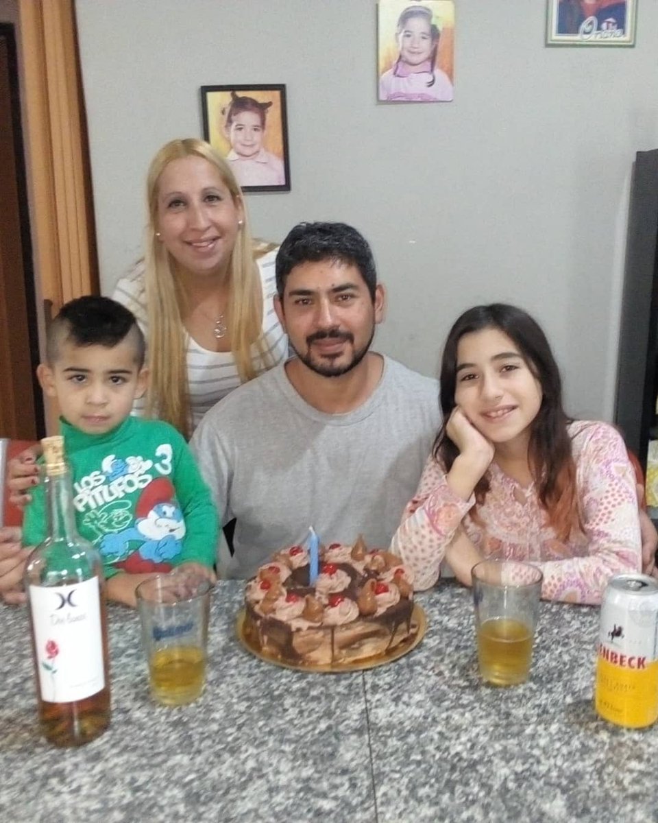 Ara_rm14's tweet photo. 🎈Feliz 🎂Cumple 3⃣9⃣ #Encuarentonados 🥂 https://t.co/QIaOEPpCyj