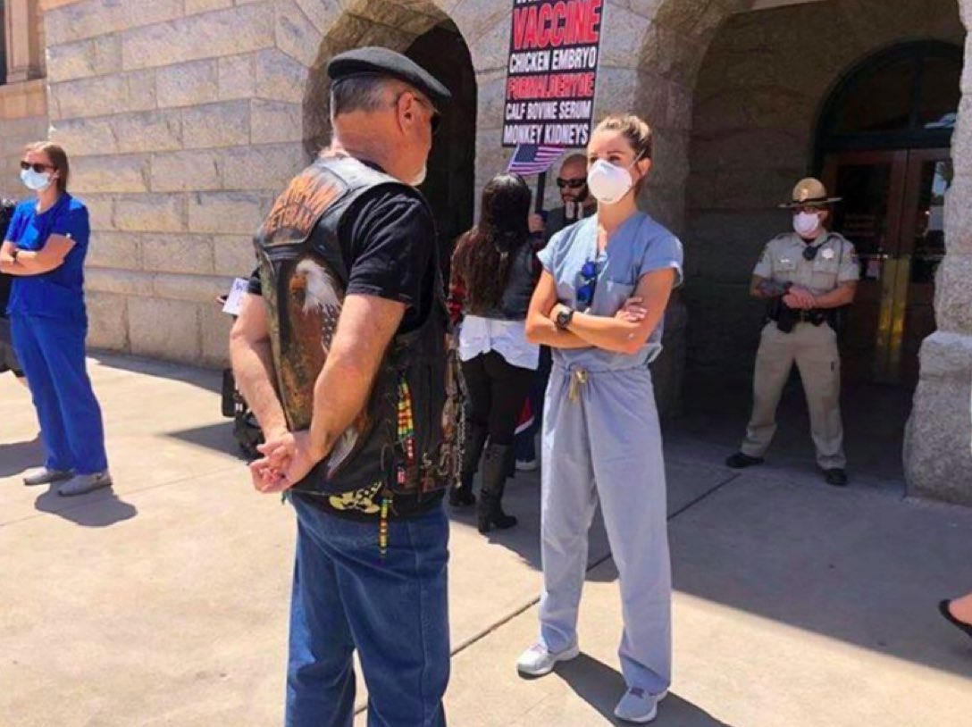 Laura Leander - A RN in Arizona.

What does she do on her day off? 

Shows up to a rally to represent the HCWs who are risking their lives on the front lines. 

One of the many reasons I love the incredible Nurses I work with. 
#COVIDー19 #HealthcareHeroes