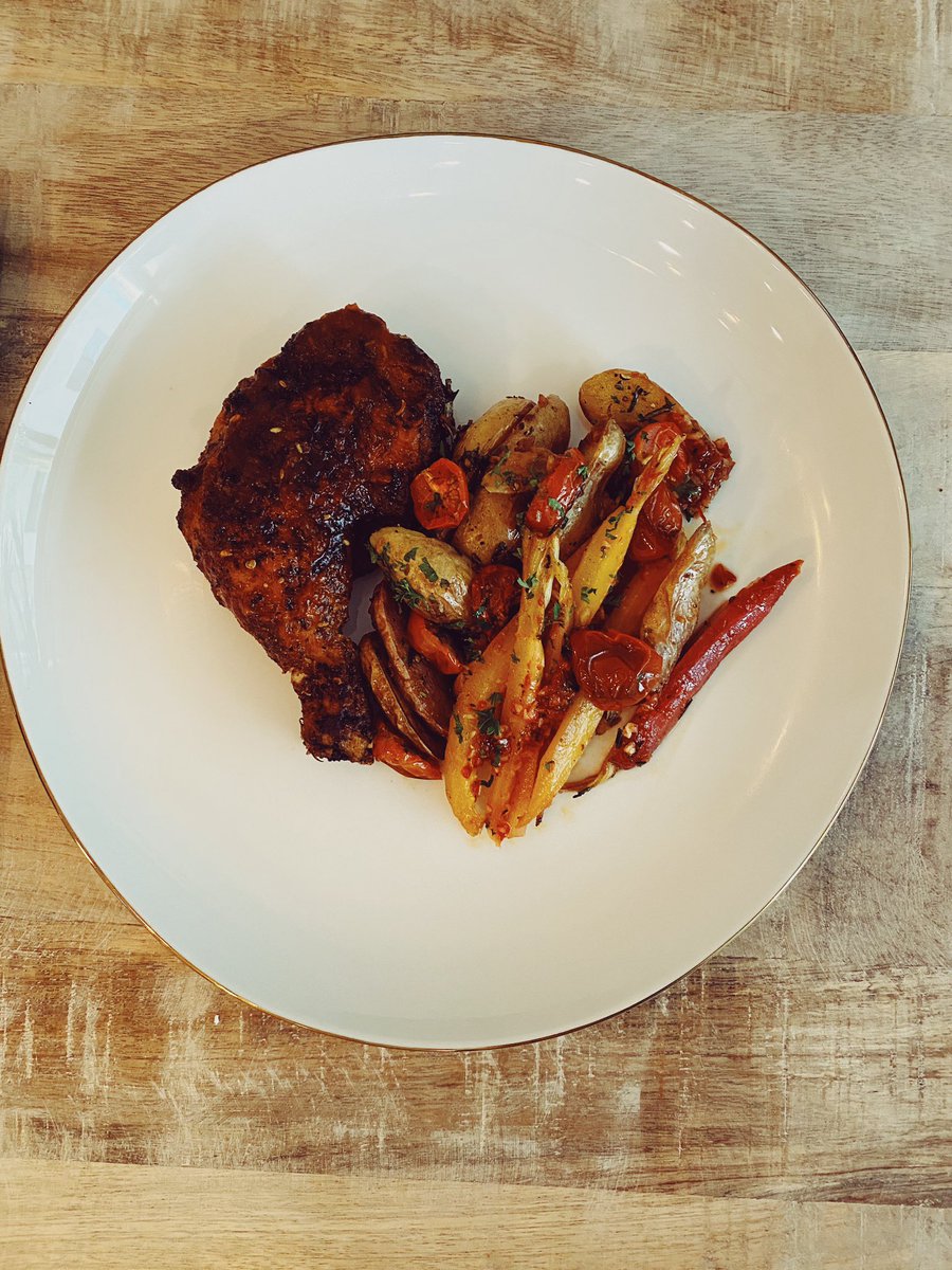 jaywash's tweet photo. My guy @ChefRyanRondeno whipped up an extremely lite anniversary dinner for us @jesrod. And by lite, I mean flawless. 

#LA — if you need a fix while quarantined, he will not let you down. On mamas. https://t.co/LJoyNNlJTj