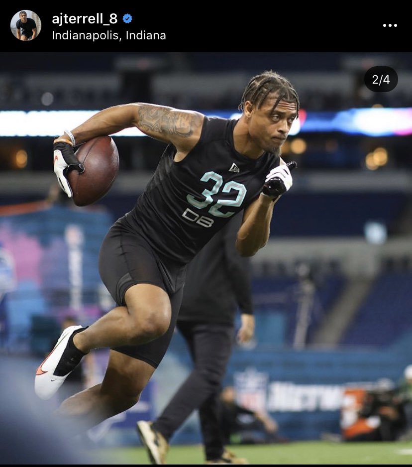 Coach Lou tweet media