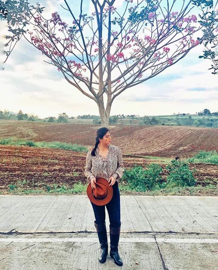 Happy birthday ate Angel Locsin      always stay healthy and God bless po. My idol and my forever DARNA  