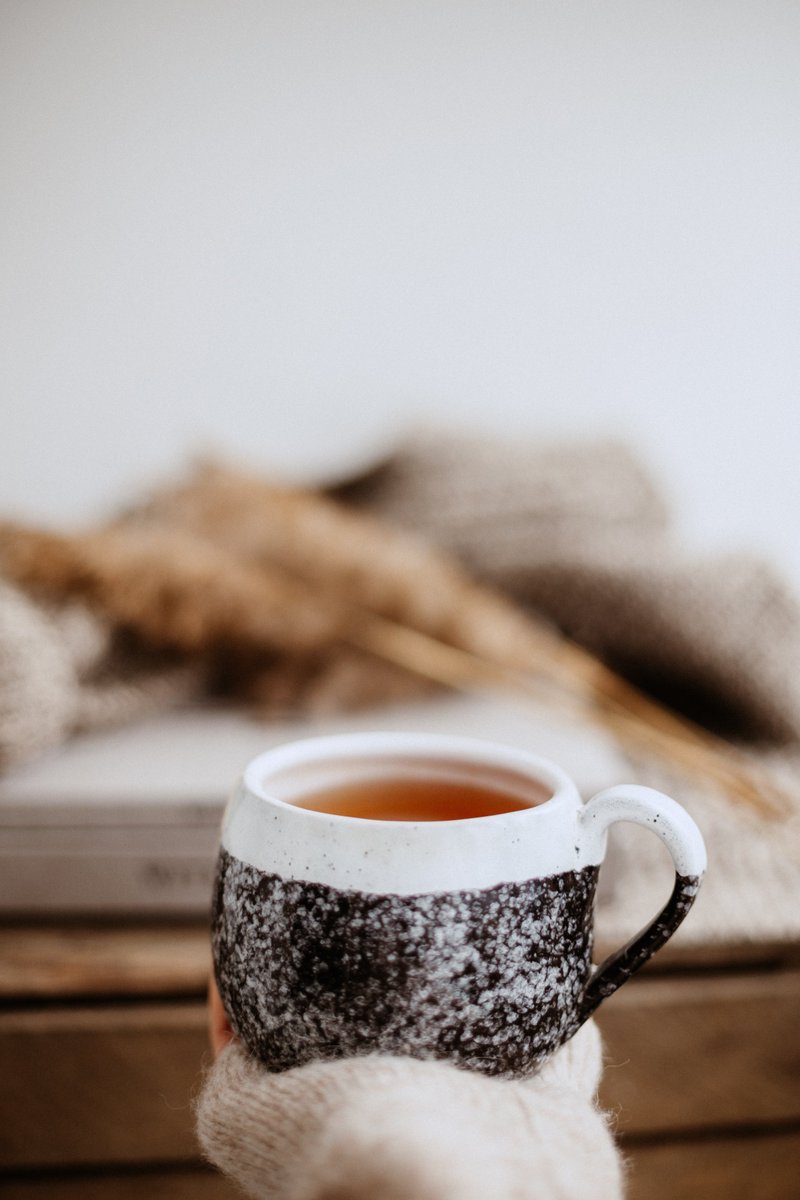 LoriBruton's tweet photo. Pour some tea or favorite beverage & let's hang out...
https://t.co/gdMz6mYpid
#talk #tips #wellness #encouragement #hope #love #write #listen #oolatea #QuarantineAndChill https://t.co/61ivkBNKkE