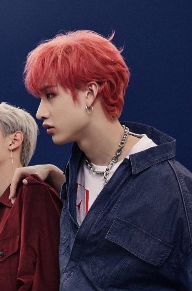 ♡ day 112 of 365 ♡CHRIS!! I’m so excited for the TOP single album! And, oh my god, YOU LOOK SO GOOD WITH RED HAIR! seriously, that’s a superior look  please tell us that you took a selfie while you had your hair this way  can’t wait for the album!—  @Stray_Kids  #방찬