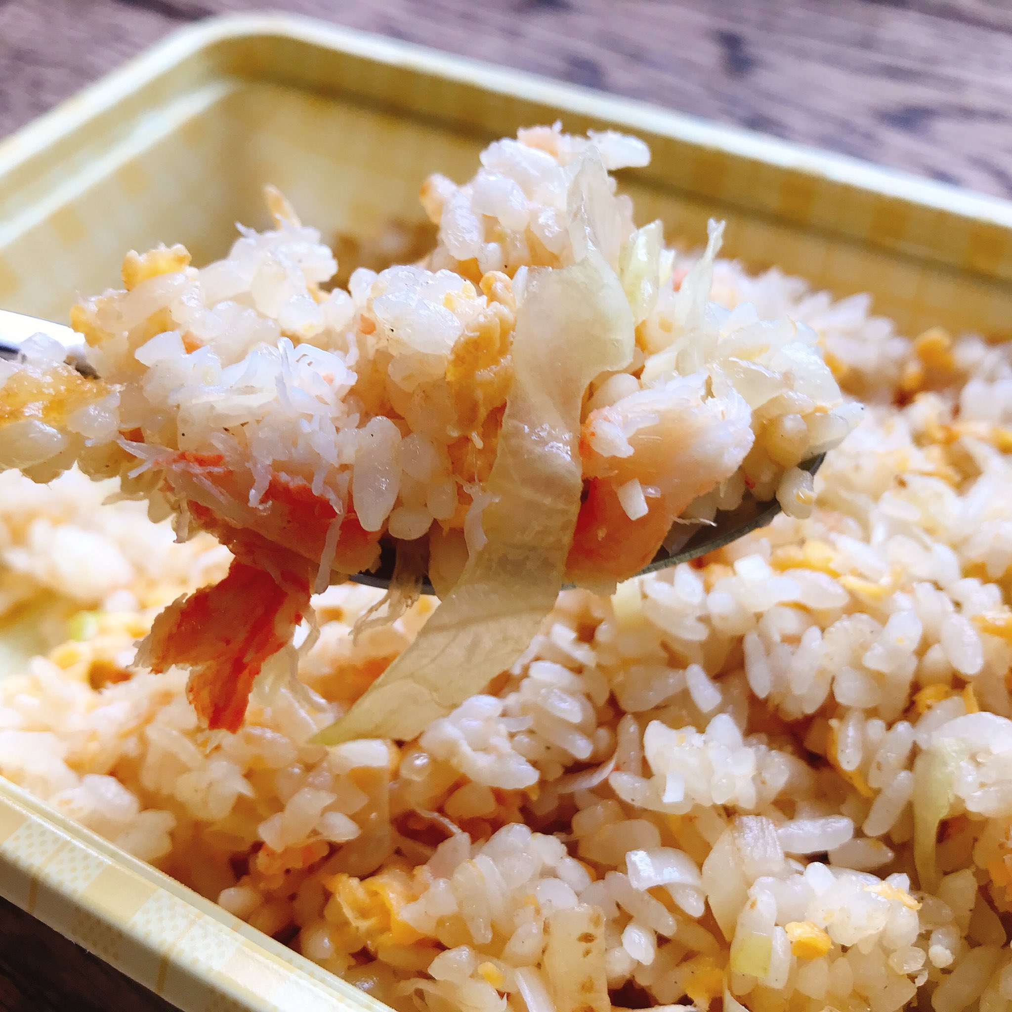 原雄一郎 唐津市議会議員 シャンリー唐津 唐津エール飯 京町の複合施設内にある中華料理店シャンリー唐津のエール飯 選択は カニレタス炒飯 パラパラご飯の中に ホクホクのカニと シャキシャキのレタスが入っていて とても美味しゅうご