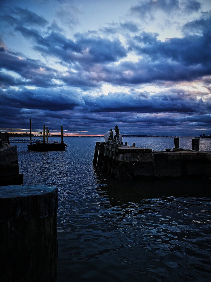 JayFlash90's tweet image. ⚡📸
#photography #skycolour #water #dock #DREAMS