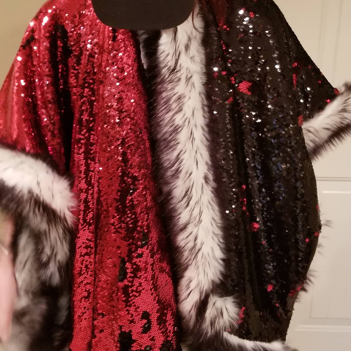 RaveCape's tweet photo. Custom convertible blanket capes! Trying out new materials... so many options available! #RaveCape DM for more info on these fabulous additions to your festival wardrobe. Layaway options because times are tough. #SupportSmallBusinesses https://t.co/tgOueTP26S