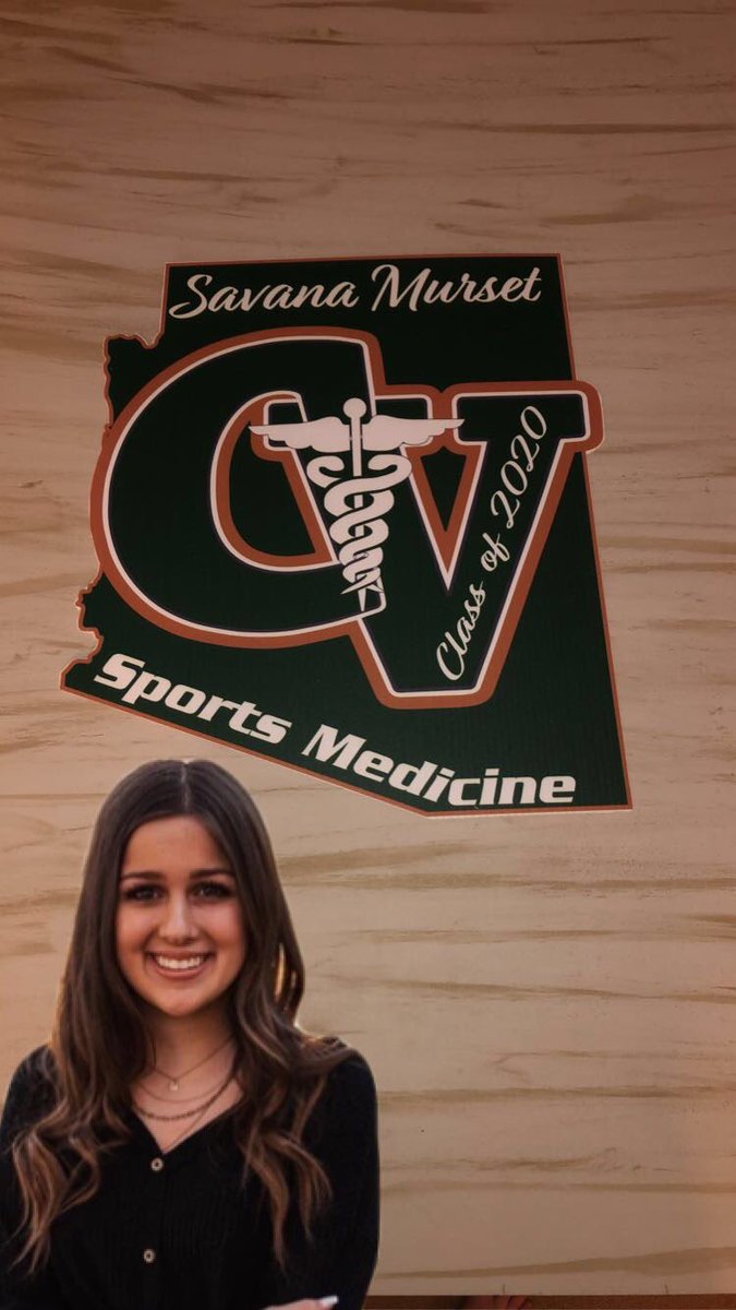 Sports Med Family!! We love our 4 seniors so much!! We dropped off their personalized yard sign for sports med.  It was nice getting to visit for a while (while social distancing).  Hadn’t seen them in person for 6 weeks now😥 #cvsmod #cvfamily