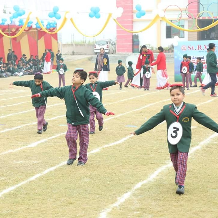 KIDSHAPERS's tweet photo. 👉What's behind you doesn't matter.

👉 If you're in control, you're not going fast enough.

 #sportsactivities #kidshapers #stronginsidestrongeroutside
#winners https://t.co/zBvS8EUcBR